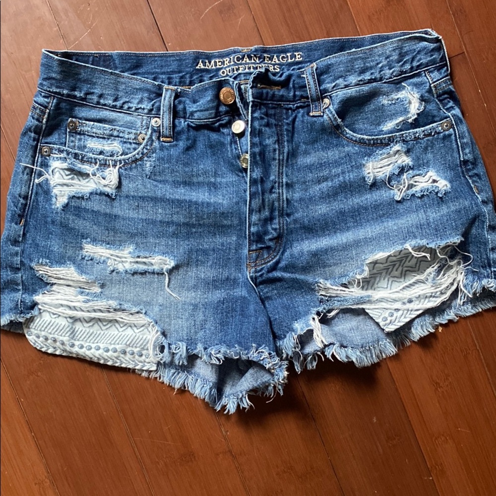 American Eagle Outfitters Women's Blue Distressed Denim Shorts